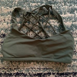 Lululemon sports bra